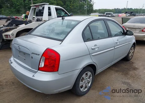 2009 Hyundai Accent Gls z USA, uszkodzony, nr VIN KMHCN46C39U319417